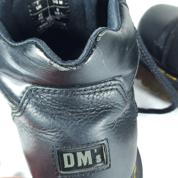 Dr Martens 10963 Vtg US M8 /L9 Black Leather Lace Up Ankle Combat Boots - Picture 14 of 16